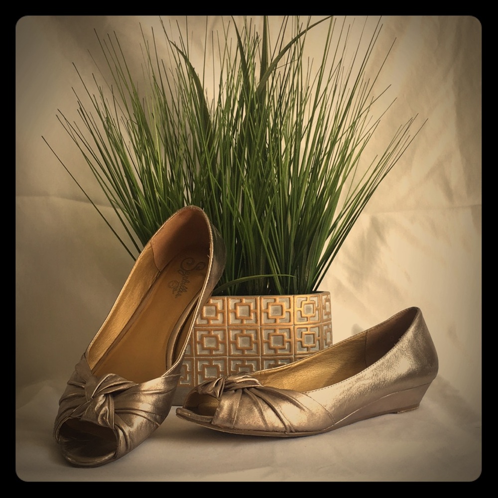 Pewter Leather Peep Toe Flat by Seychelles